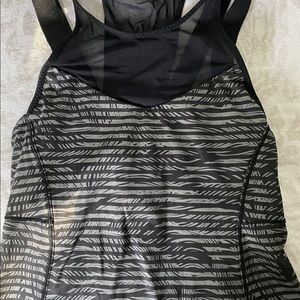 Lululemon size 4